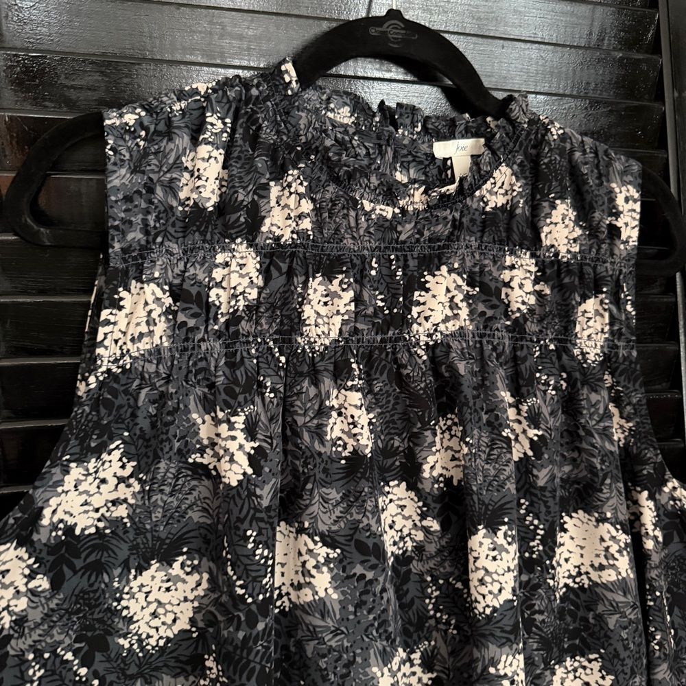 Joie Black Floral High Smocked Ruffle Neck Sleeveless Top Women Size L Flowy - Picture 4 of 9